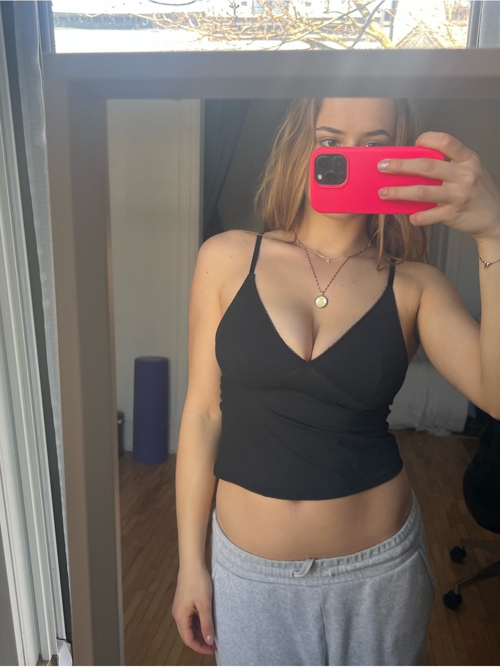 Urban Outfitters Black V‑Neck Spaghetti Strap Camisole